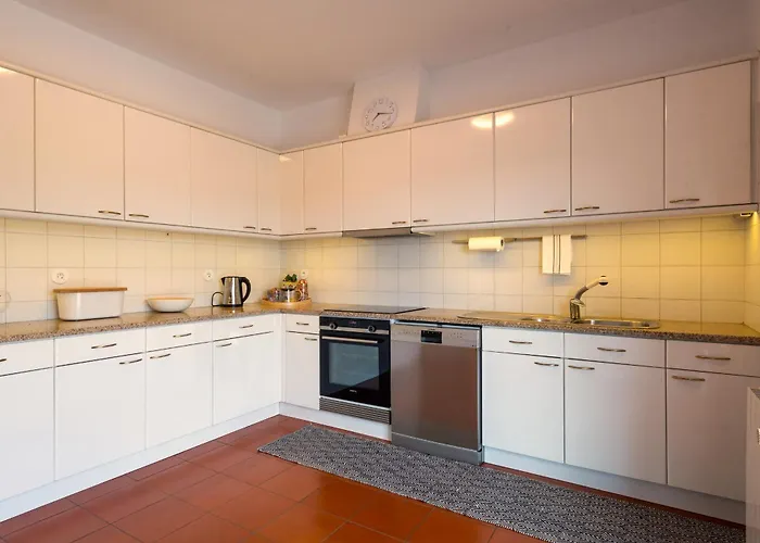 Sea And Mountain Retreat * 阿菲菲