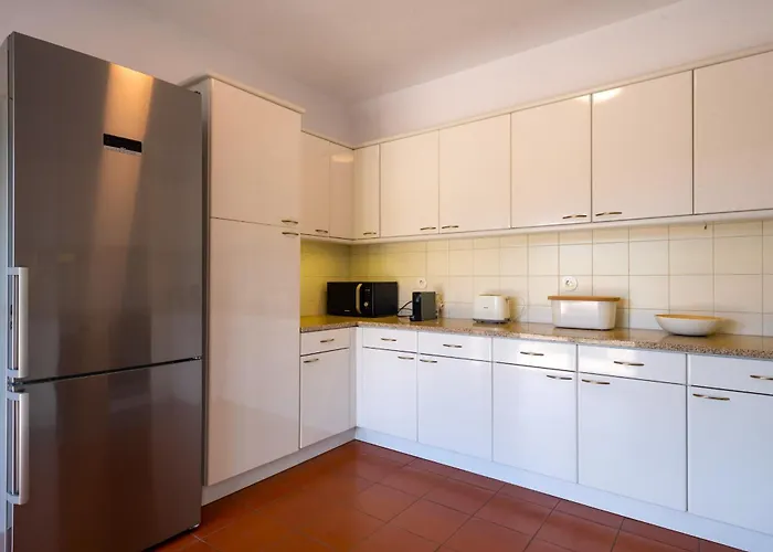 Sea And Mountain Retreat