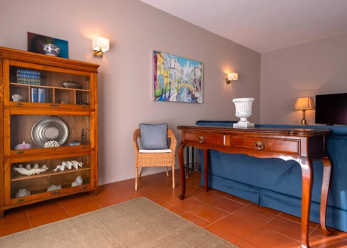 Sea And Mountain Retreat 度假居 *