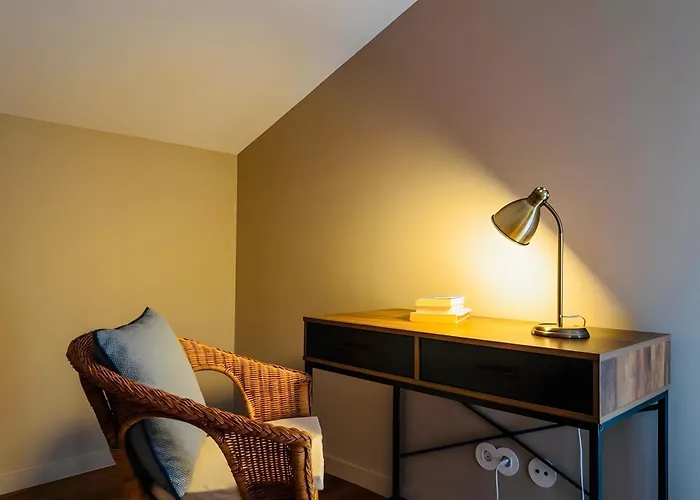 Sea And Mountain Retreat *